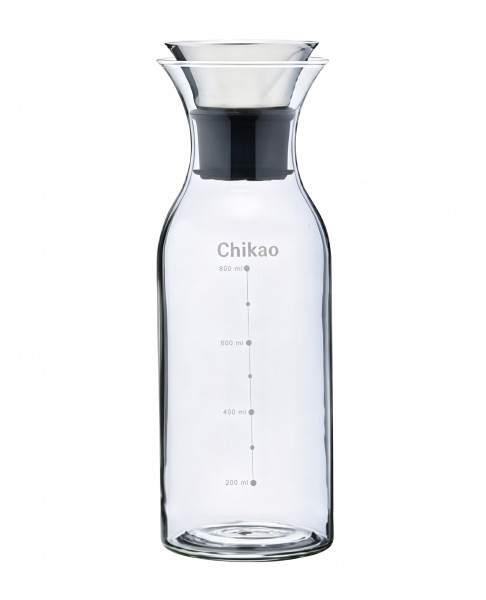 Glas-Karaffe 'Solveig' 1 l mit Edelstahl-Ausguß